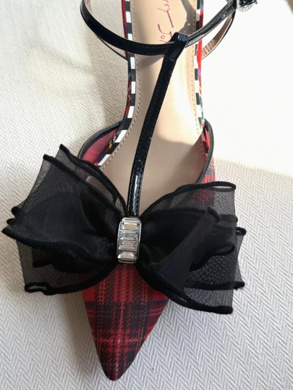 Betsey Johnson Lillyan Women's Red Plaid Tartan Bow Heels Shoes Size 8.5 New - Picture 15 of 16